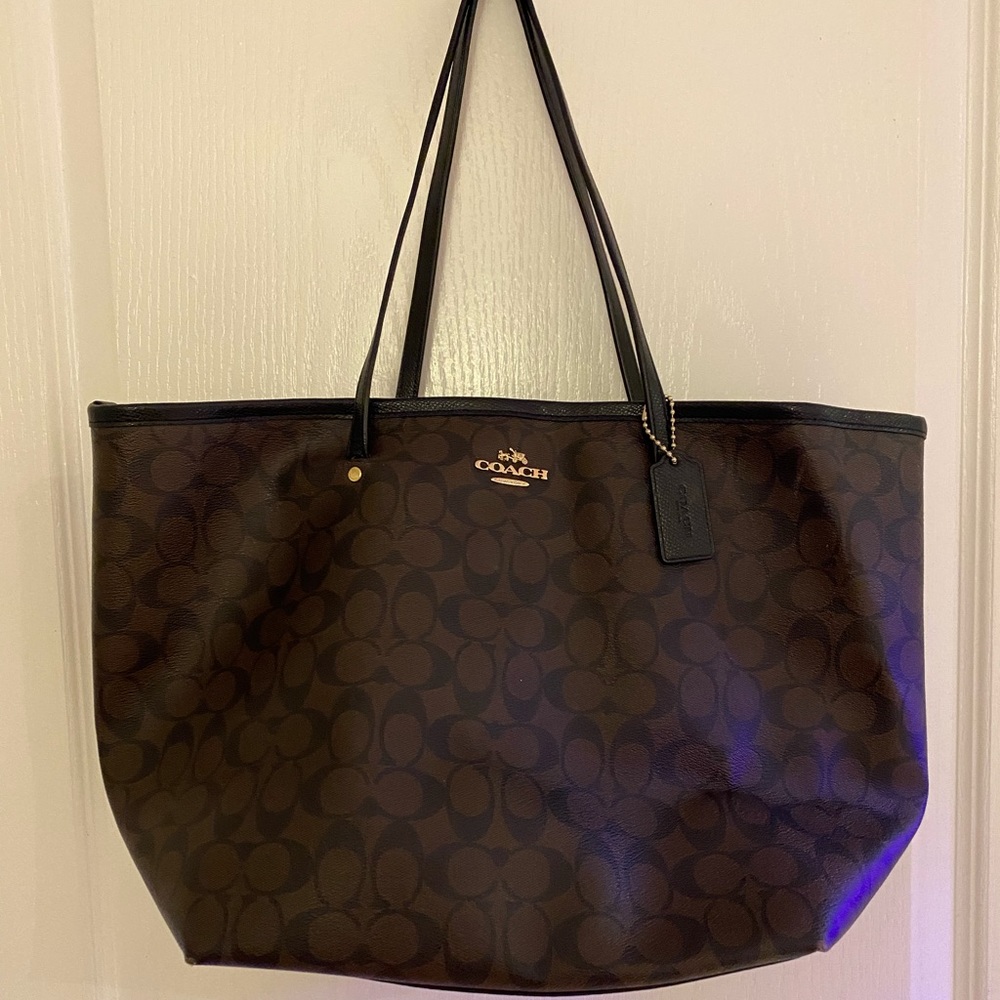 ✨ Large Coach tote bag ✨